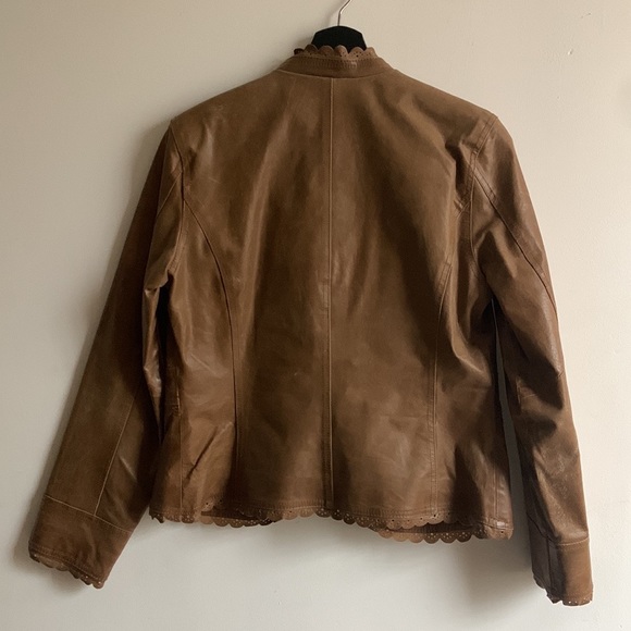 Vintage Tan leather jacket - Picture 3 of 8
